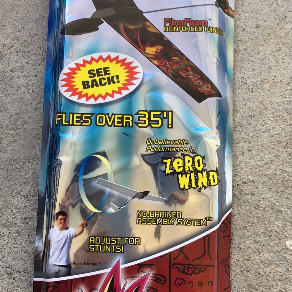 Toy - Picture 3 of 5